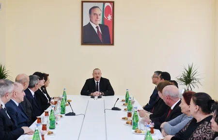 Президент Азербайджана принял участие в открытии жилкомплекса в Кюрдаханы - ФОТО