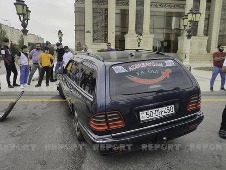 Sumqayıtda iki avtomobil toqquşdu, xəsarət alan var