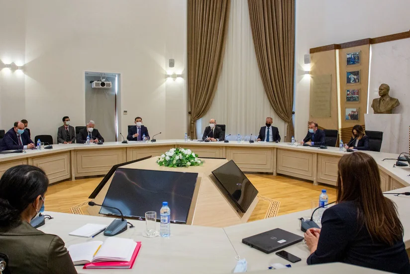 Azerbaijan discusses energy cooperation with World Bank