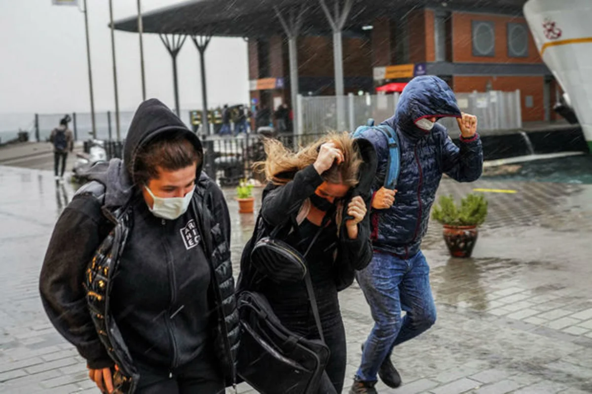 Deadly storm in Turkey kills 5, injures 63