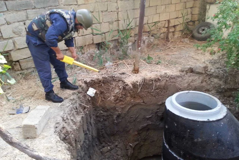 Xırdalanda yaşayış binasında top mərmisi aşkarlanıb