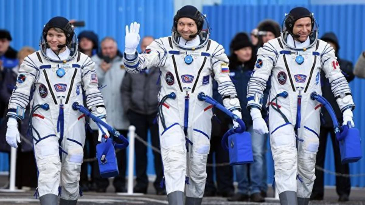 Три космонавта с МКС вернулись на Землю