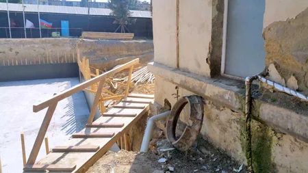 Education Minister dismissed college director for negligence