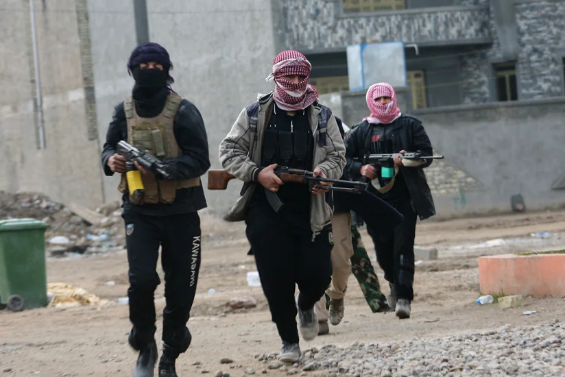 ​İŞİD Suriyada 400-dən çox insanı girov götürüb