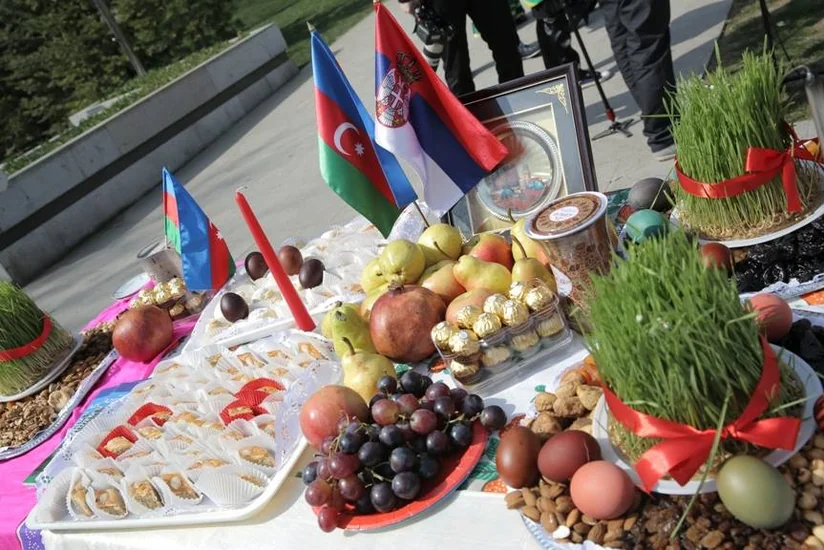 Serbiyanın tanınmış ifaçıları Belqradda keçirilən Novruz şənliyində Azərbaycan mahnıları ifa ediblər - VİDEO
