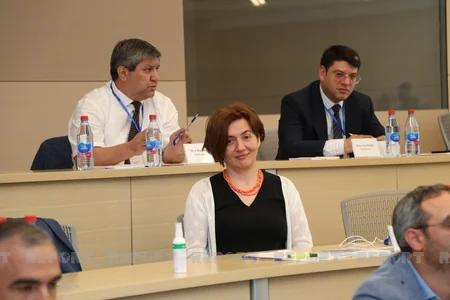 “Mediada islahatlara doğru” mövzusunda seminarlar davam edir