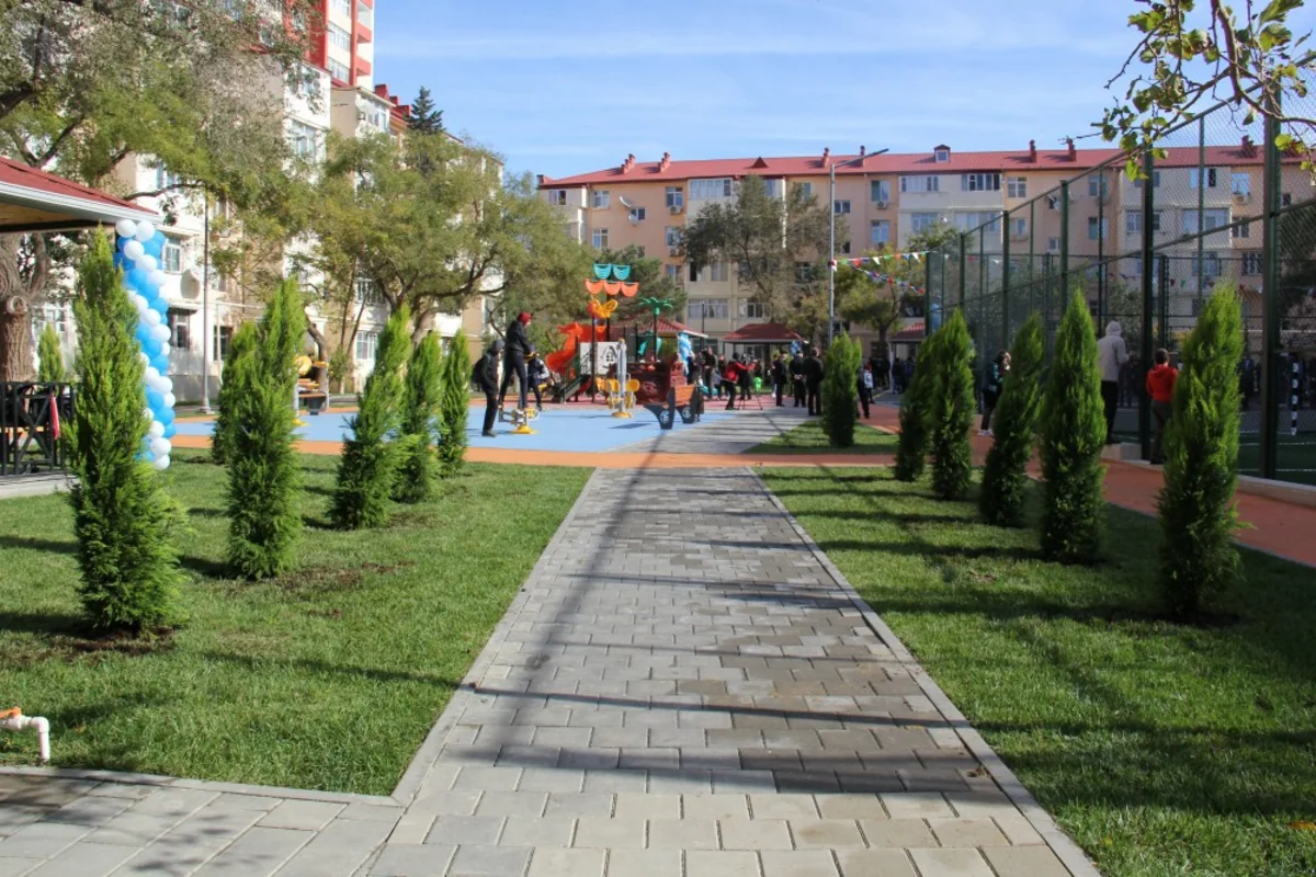 “Bizim həyət” layihəsi çərçivəsində daha bir həyət abadlaşdırılıb