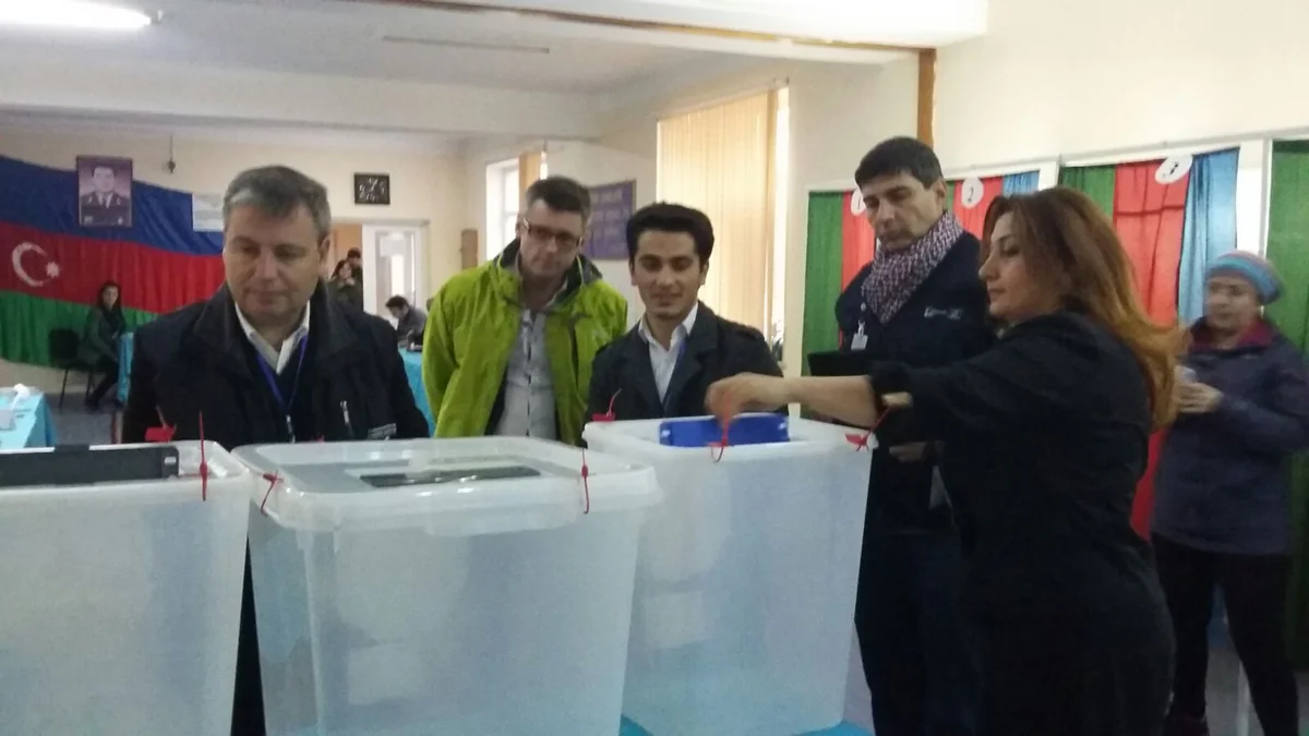 AŞPA-nın müşahidəçi missiyası Azərbaycanda keçirilən parlament seçkilərinin gedişini izləyir - FOTO