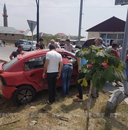 Oğuzda iki avtomobil toqquşub, xəsarət alan var