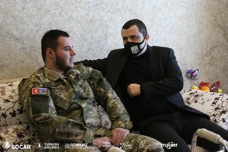 Neftçi klubu şəhid və qazi azarkeşlərinin ailələrini ziyarət etdi
