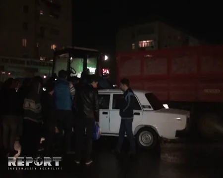 В Барде легковой автомобиль столкнулся с трактором, есть пострадавший