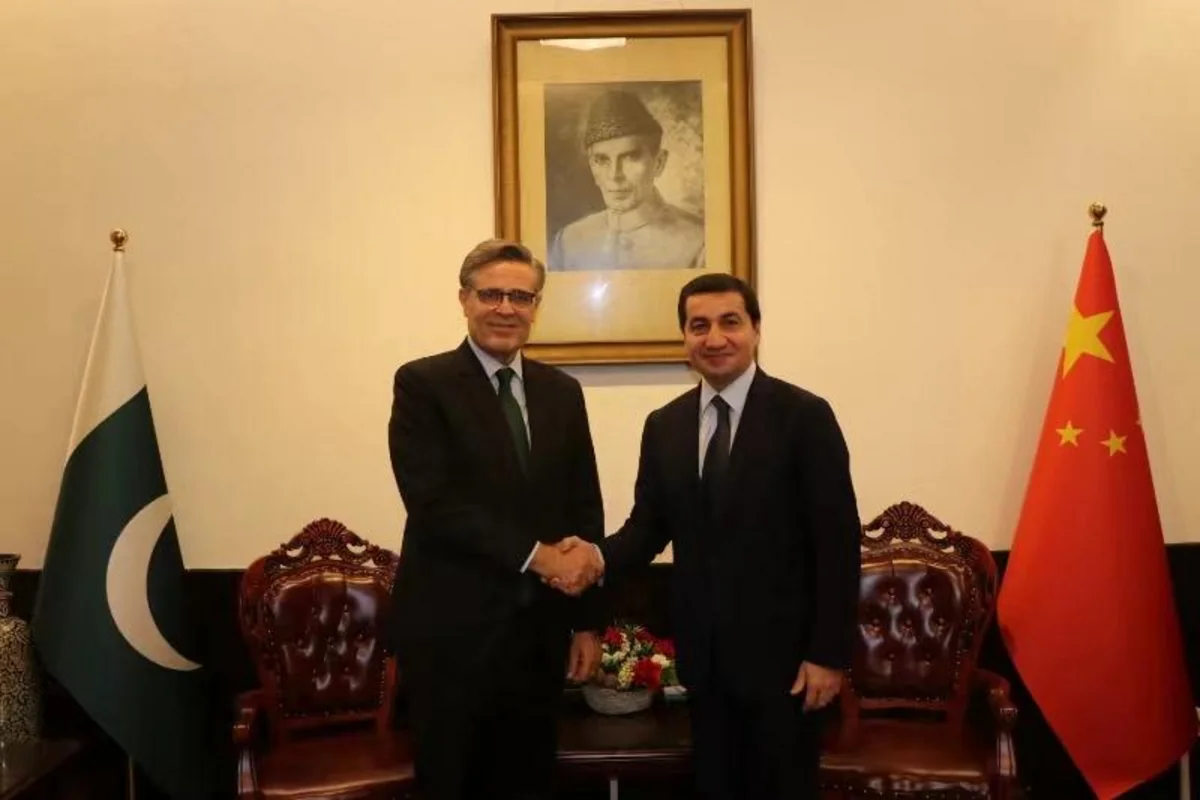 Hikmat Hajiyev meets Pakistani envoy to China