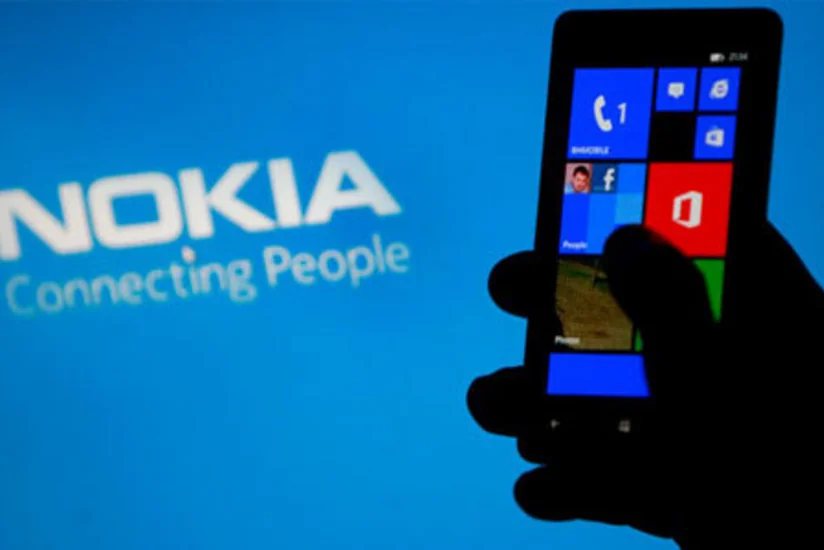 Nokia telefon bazarına geri qayıdır