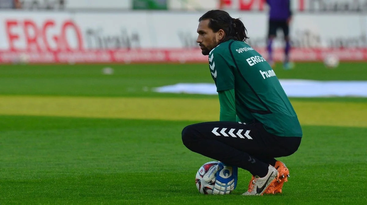 Qarabağın sabiq qapıçısı Bosniya və Herseqovina klubuna keçdi