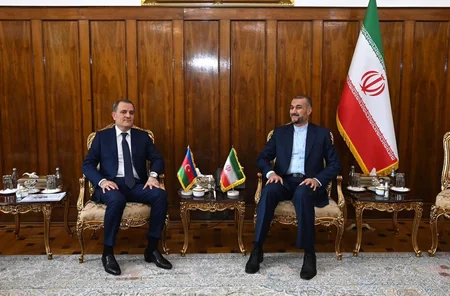 Azərbaycan və İran XİN başçılarının müzakirə etdikləri məsələlər açıqlanıb