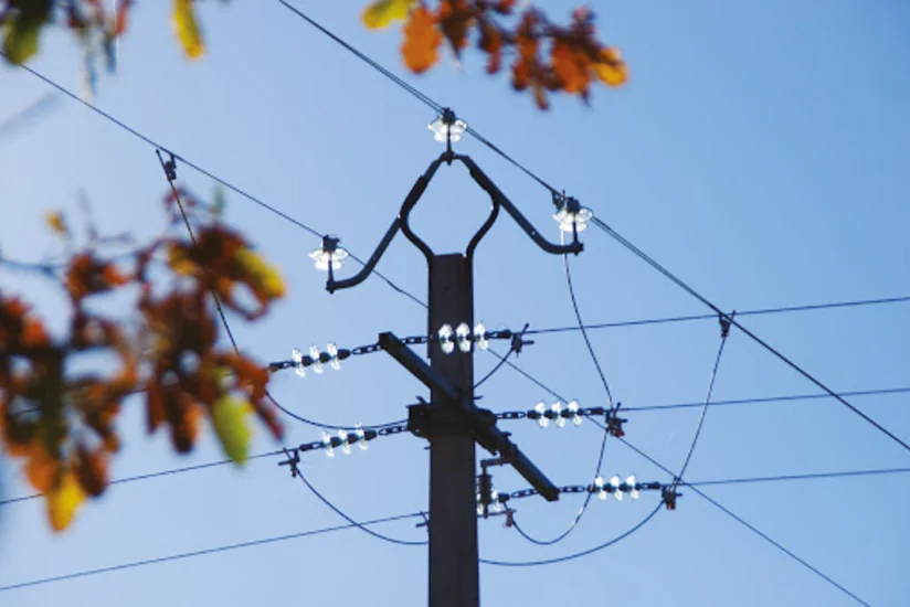 Sumqayıtda metal yığan 23 yaşlı gənci elektrik cərəyanı vurub