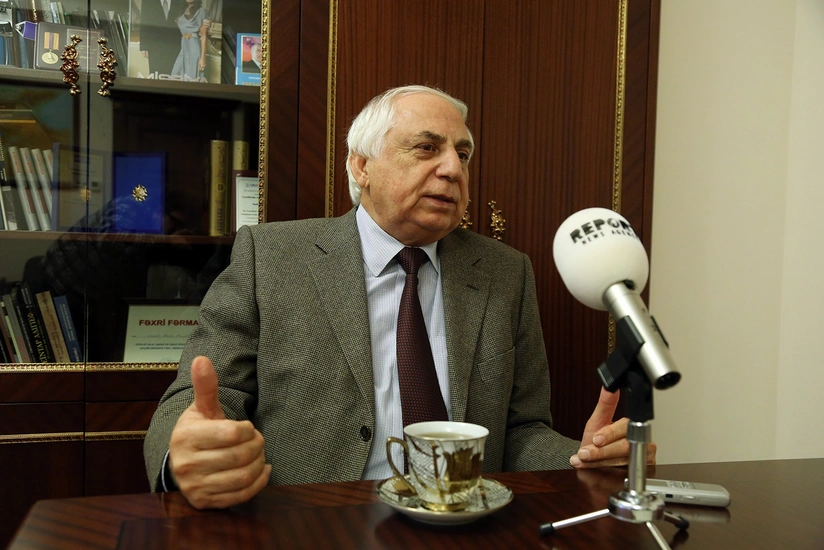 Hadi Rəcəbli Milli Məclisdəki kabinetini boşaltdı