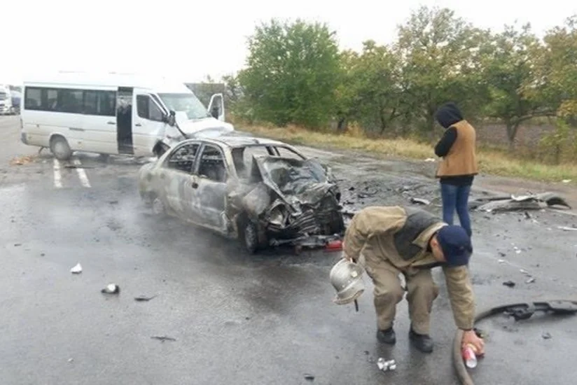 Микроавтобус с футболистами попал в аварию, один человек погиб