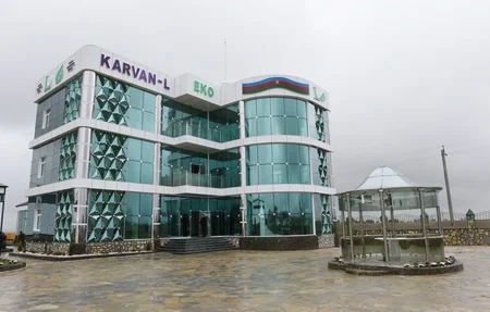 Prezident İlham Əliyev Ağstafada “Karvan-L EKO” sənaye parkında inşası başa çatdırılan müəssisələrin və istixana kompleksinin açılışında iştirak edib