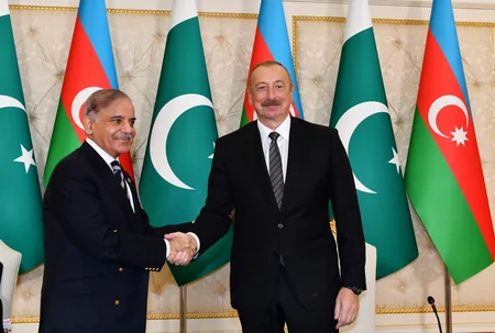 President Ilham Aliyev and Prime Minister Muhammad Shehbaz Sharif make press statements