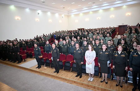 Müstəqillik Günü münasibətilə Azərbaycan Ordusunda silsilə tədbirlər keçirilib