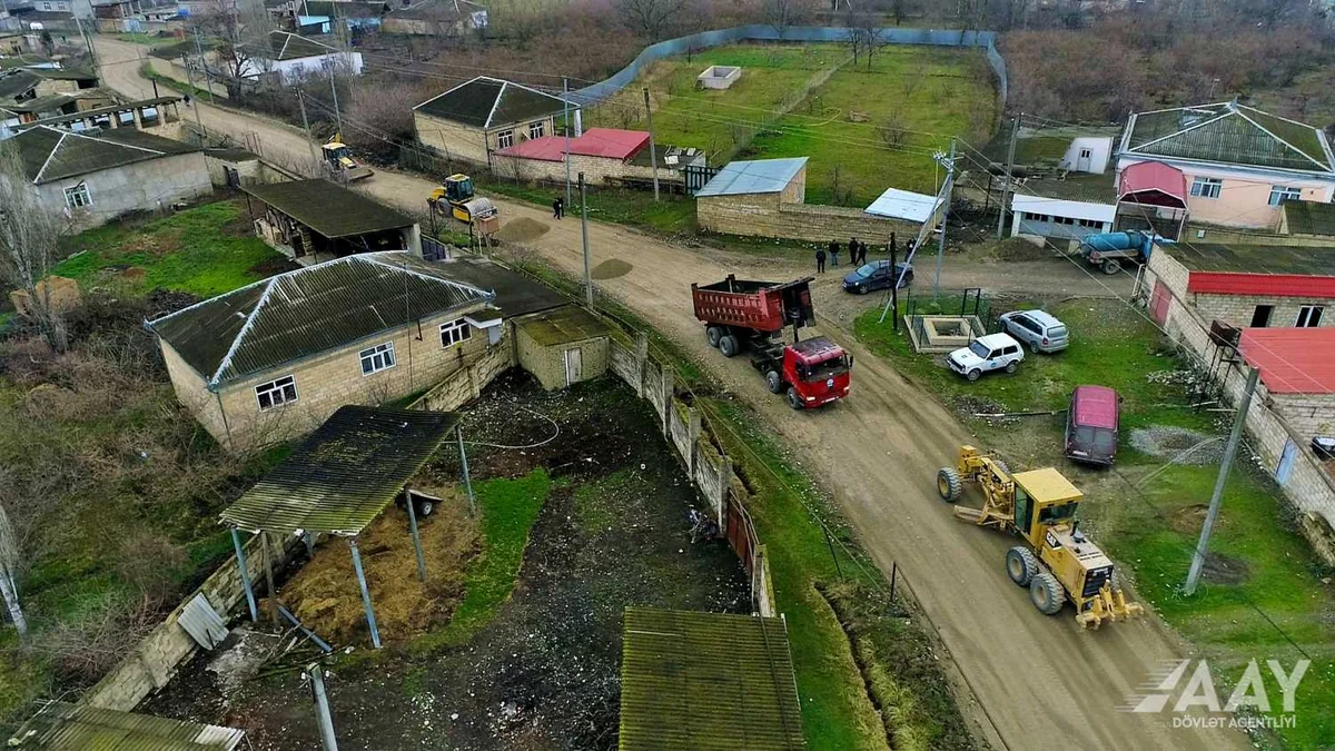 Xaçmazda 10 yaşayış məntəqəsinin yolu yenidən qurulur