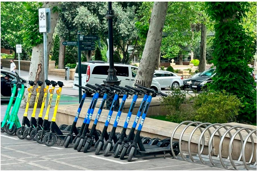 Bakının 6 küçəsində skuter parklanma məntəqəsi təşkil edilib