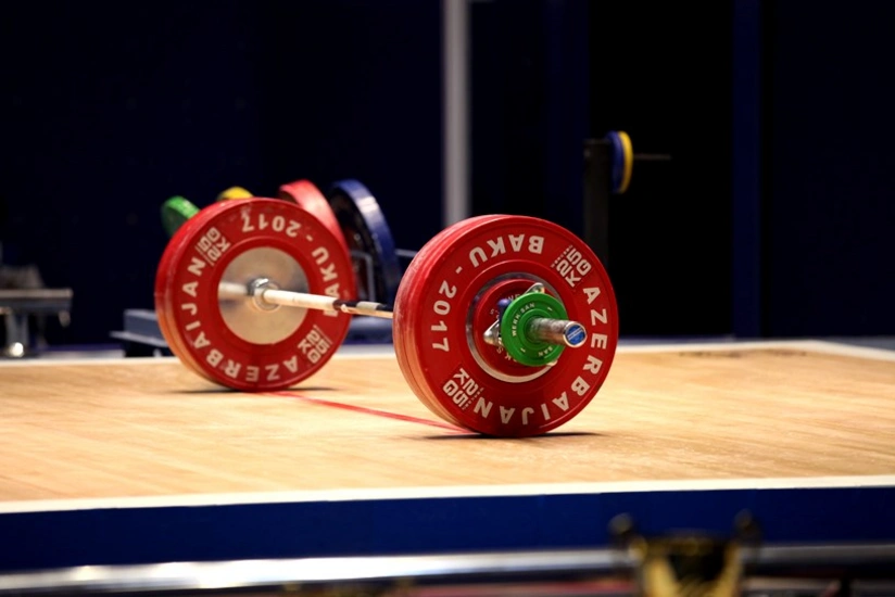 İki ağırlıqqaldıranımız Avropa çempionatında mübarizəyə başlayır