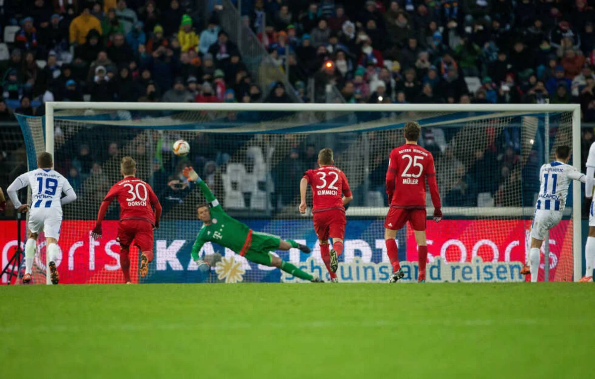 Azərbaycan millisinin futbolçusu Manuel Noyerə vurduğu penalti qolunu xatırlayıb