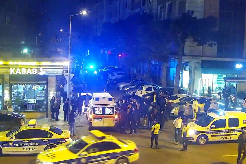 Bakıda binada baş verən yanğın söndürülüb, 50 nəfər təxliyə olunub - YENİLƏNİB