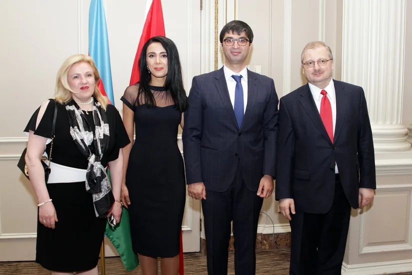 ​Kanadada Respublika günü münasibətilə təntənəli ziyafət təşkil edilib