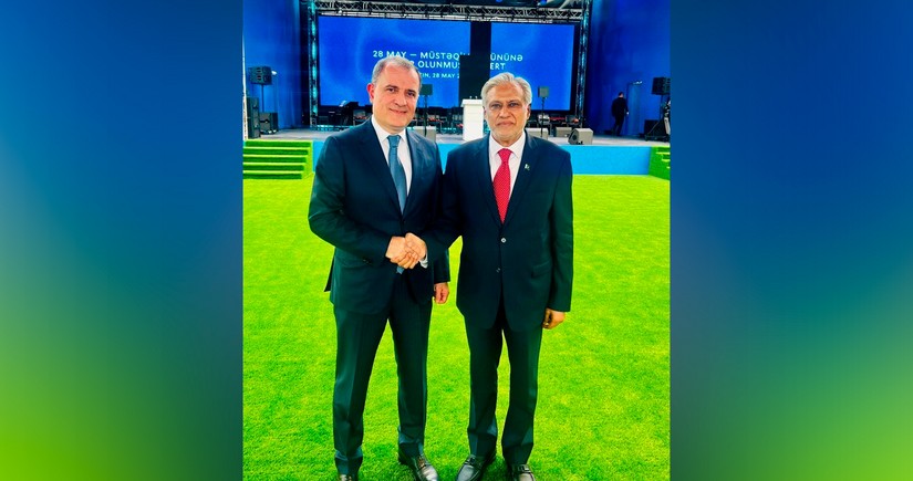 Ceyhun Bayramov pakistanlı həmkarı ilə görüşünə dair paylaşım edib