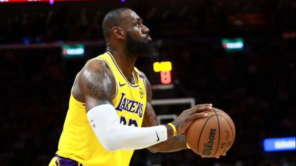 Əfsanəvi basketbolçu klubundan ayrıla bilər