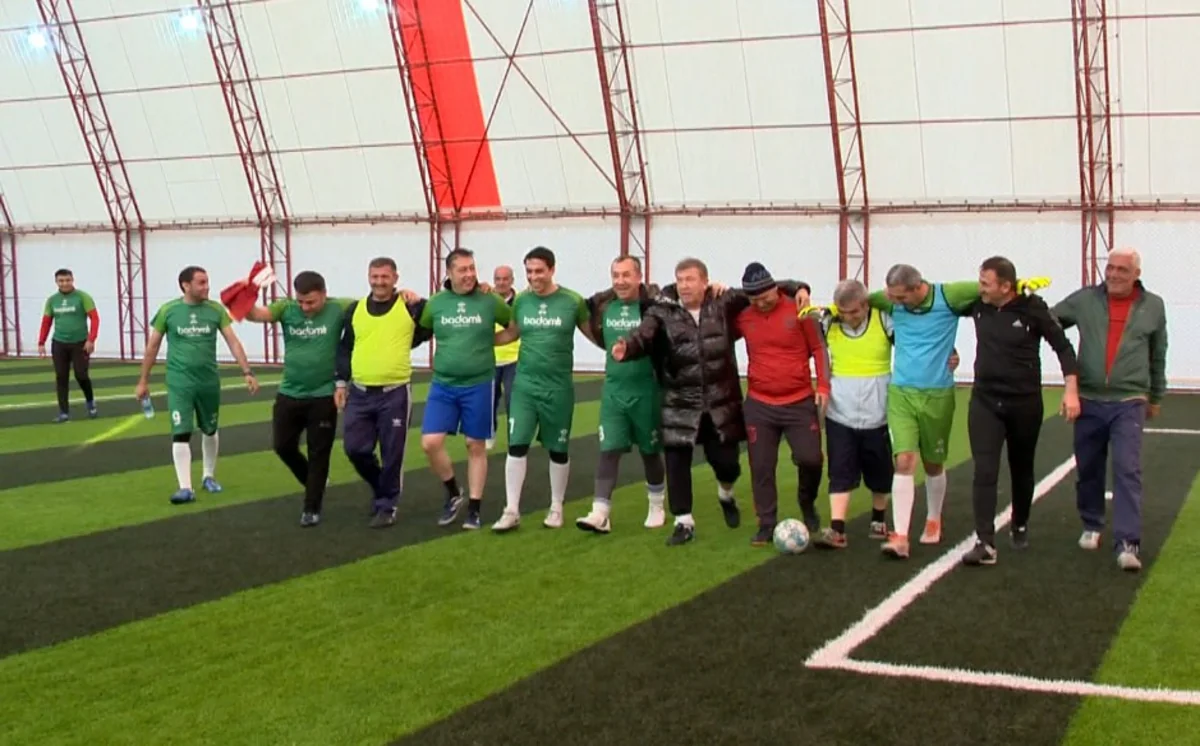 Əfsanəvi futbolçunun Naxçıvana səfəri başa çatıb