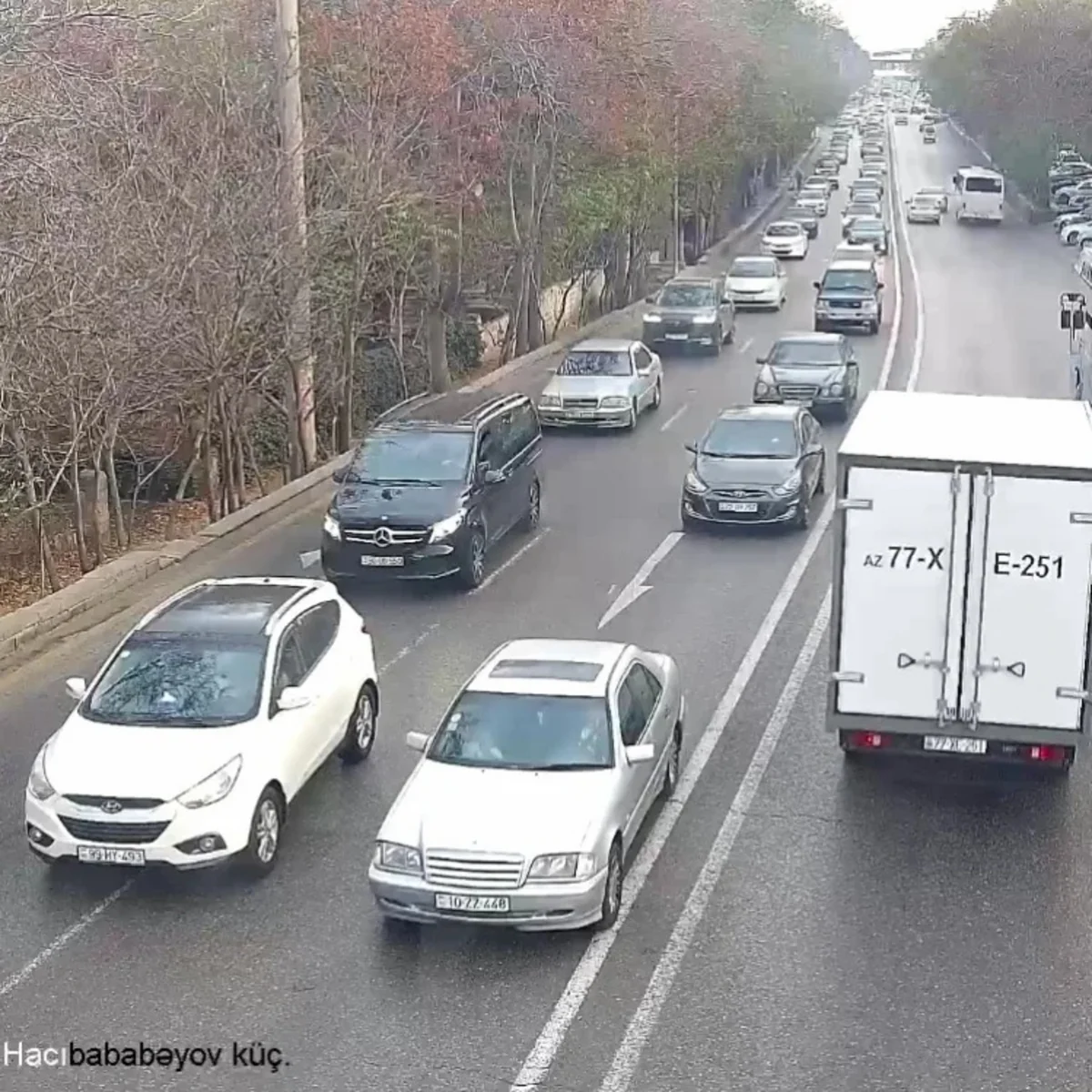Bakının bir sıra yollarında tıxac yaranıb