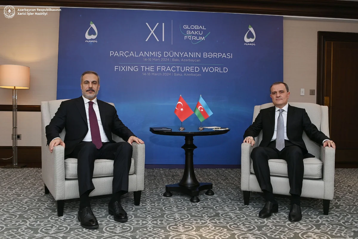 Azerbaijani FM meets with his Turkish counterpart