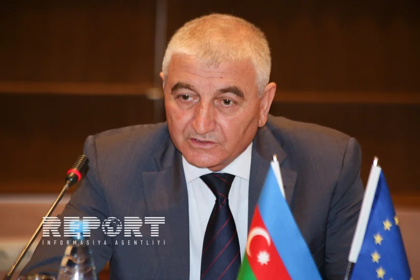 Məzahir Pənahov Qazaxıstan MSK-nın nümayəndələrinə Azərbaycanın seçki sistemi haqqında məlumat verib