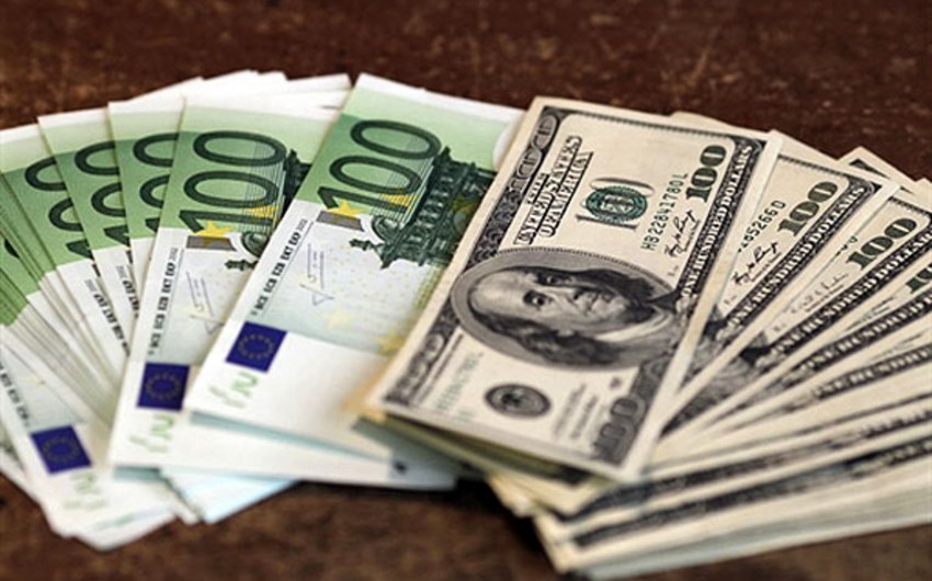 ​Dünya bazarında avro dollar qarşısında cüzi ucuzlaşıb