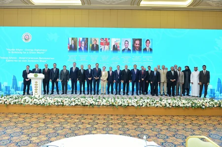 Посольство Азербайджана в Туркменистане провело конференцию, посвященную годовщине со дня рождения Гейдара Алиева