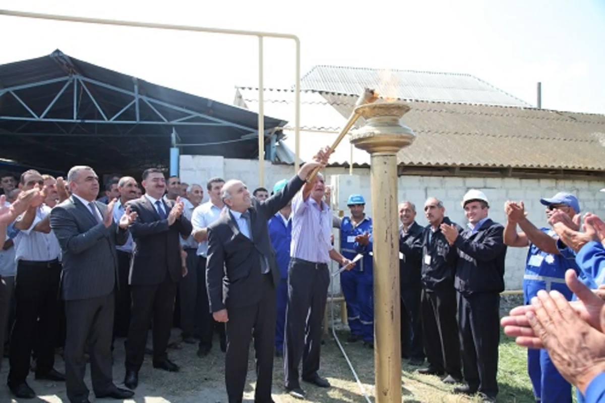 ​Zərdab rayonunun 2 kəndinə təbii qaz verilib