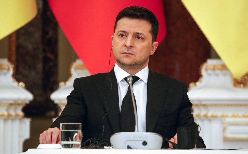 Zelenski Radaya Ukraynada hərbi vəziyyətin uzadılmasını təklif edib