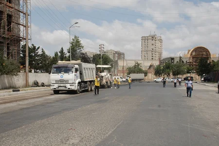 ​Binəqədidə Ağasadıq Gəraybəyli küçəsində yol bağlanacaq