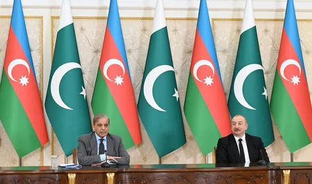 İlham Əliyev və Məhəmməd Şahbaz Şərif mətbuata bəyanatlarla çıxış ediblər