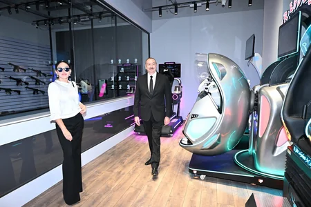 Prezident və birinci xanım Bakıda “Crescent Mall” ticarət mərkəzinin açılışında iştirak ediblər - YENİLƏNİB
