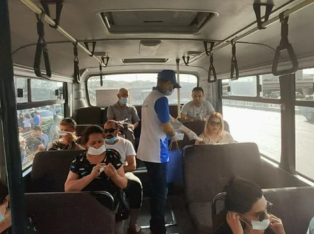 Bakı Nəqliyyat Agentliyi vətəndaşlara tibbi maska paylayıb