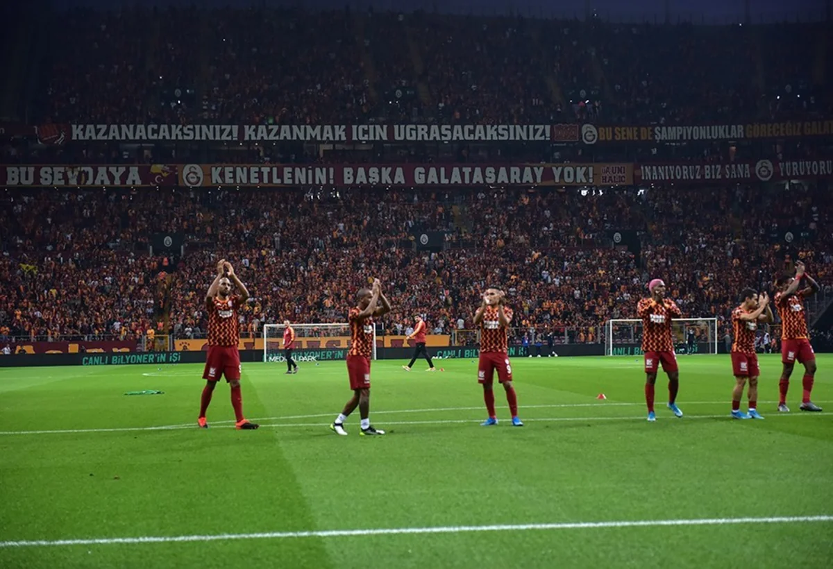 Türkiyə Super Liqasındakı klubların gəlirləri açıqlanıb