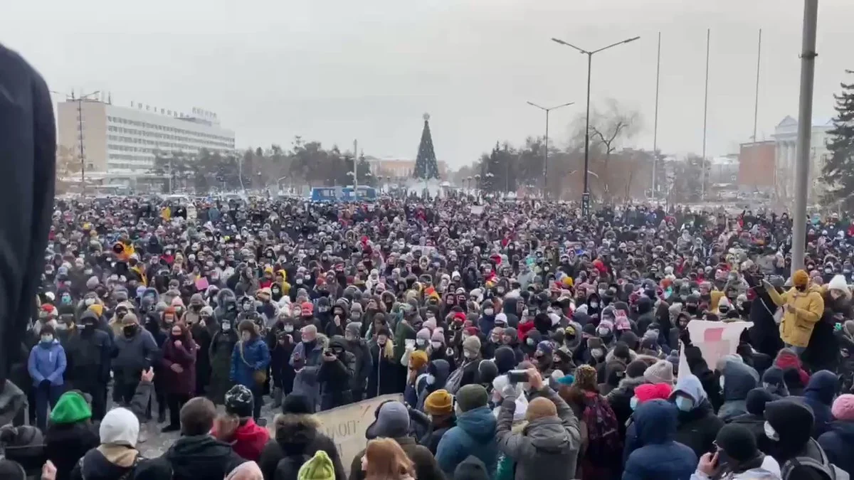 Rusiyada sakinlər 51 dərəcə şaxtada mitinqə çıxıblar