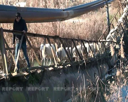 Kürdəmirdə əkin sahələrinə gediş-gəlişi təmin edən körpü uçub