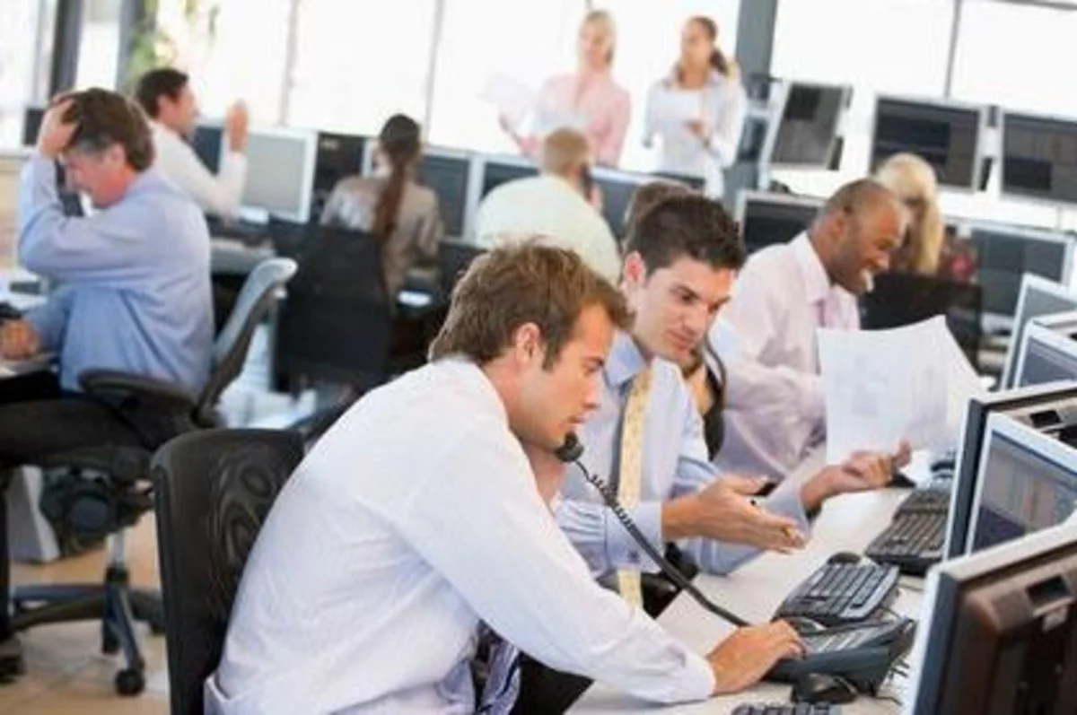 Azərbaycandakı brokerlərin oktyabr ayı üzrə renkinqi