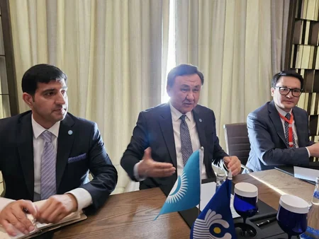 Bakıda MDB və TDT-dən olan müşahidəçilər missiyasının rəhbərləri arasında görüş keçirilib